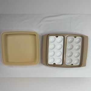 Vintage Tupperware Deviled Egg Keeper Tray, 4 Piece Carrier Holds 16 Item 723-2